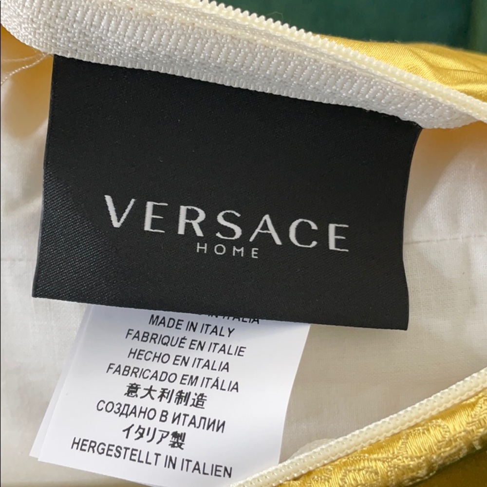 Versace pillows - Picture 3 of 4